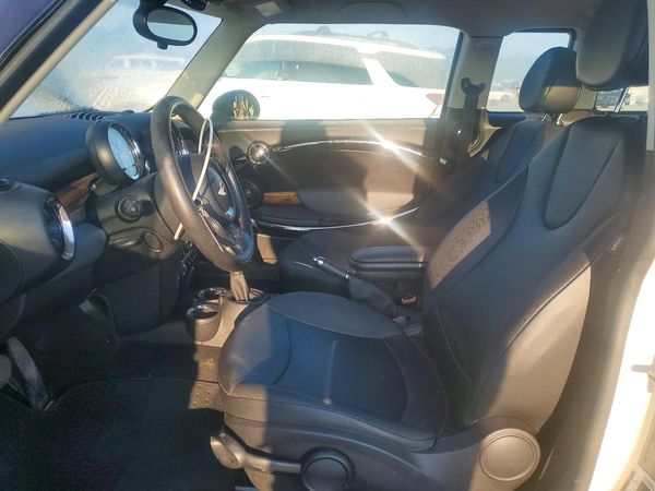 2012 MINI COOPER — DENT