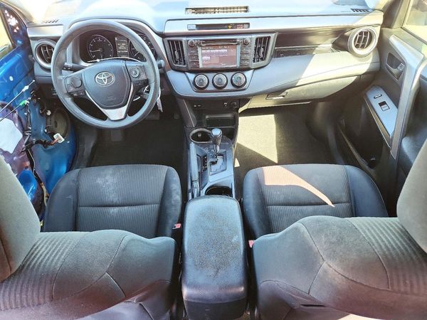2017 TOYOTA RAV4 LE — CKPT