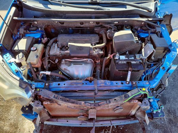 2017 TOYOTA RAV4 LE — Engine bay