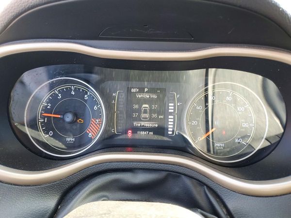 2015 JEEP CHEROKEE Latitude — ODOM