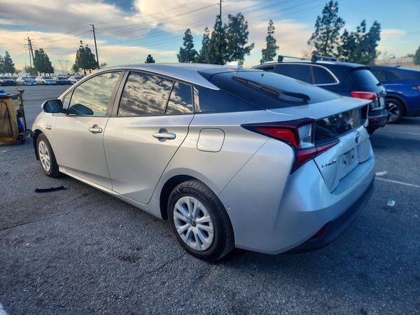 2019 TOYOTA PRIUS