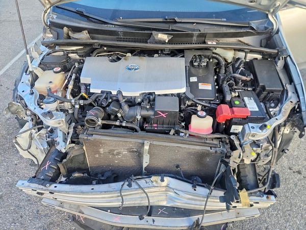 2019 TOYOTA PRIUS