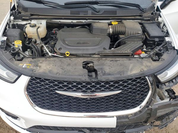 2025 CHRYSLER PACIFICA Select — Engine bay