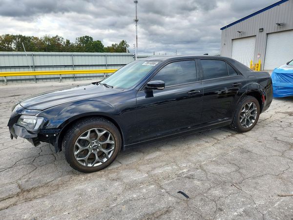 2015 CHRYSLER 300 300S — Front 3/4