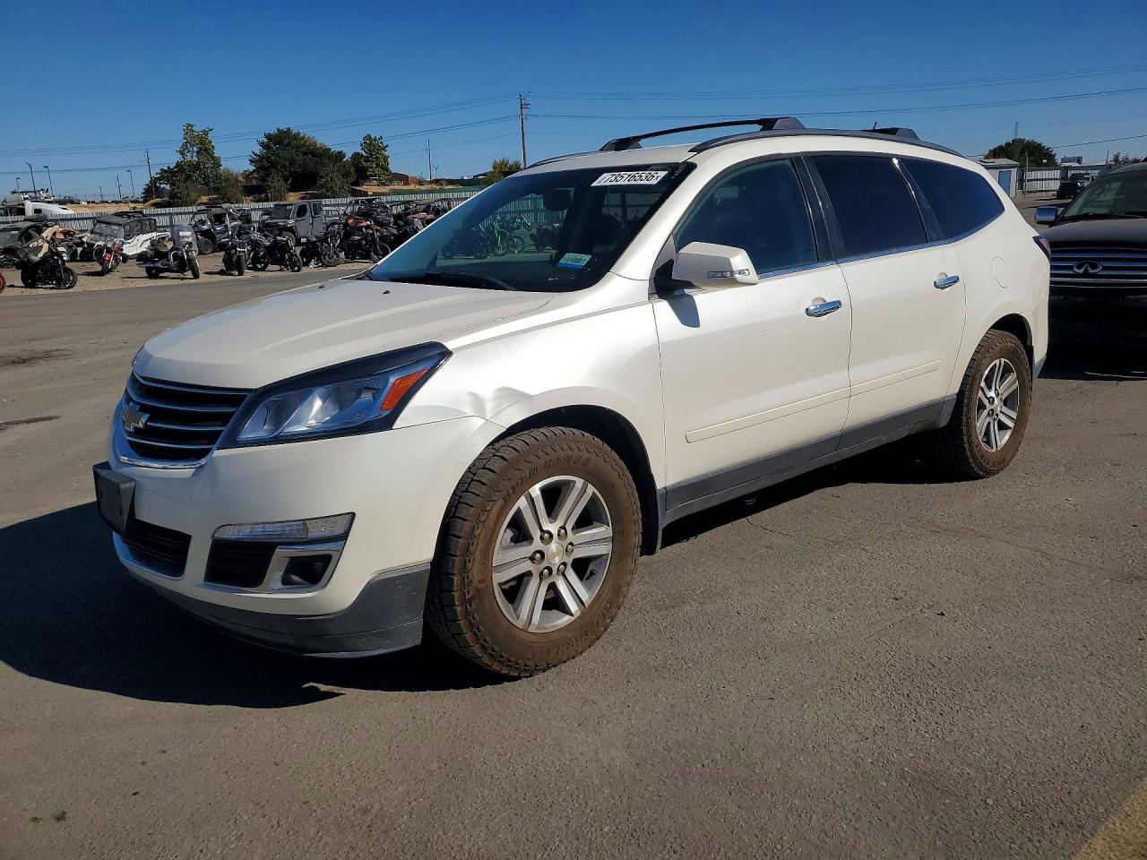 2015 CHEVROLET TRAVERSE 2LT — Front 3/4