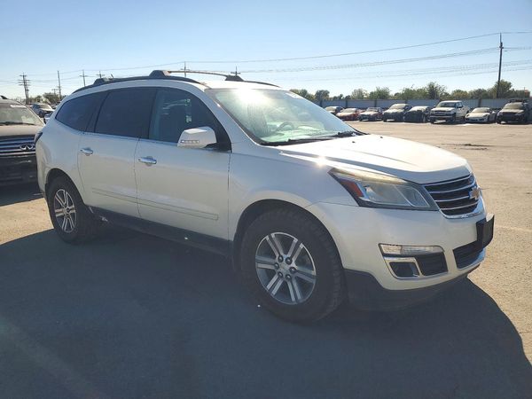 2015 CHEVROLET TRAVERSE 2LT — Passenger 3/4