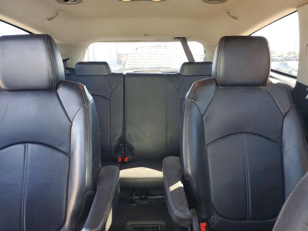2015 CHEVROLET TRAVERSE 2LT — SUVN
