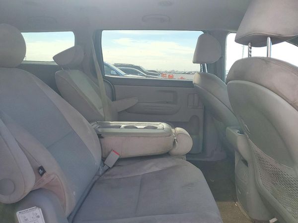 2017 KIA SEDONA LX — PSRS