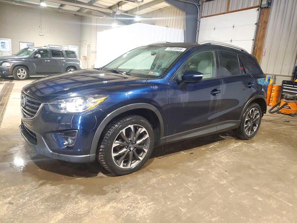 2016 MAZDA CX-5 Grand Touring/GT — Front 3/4