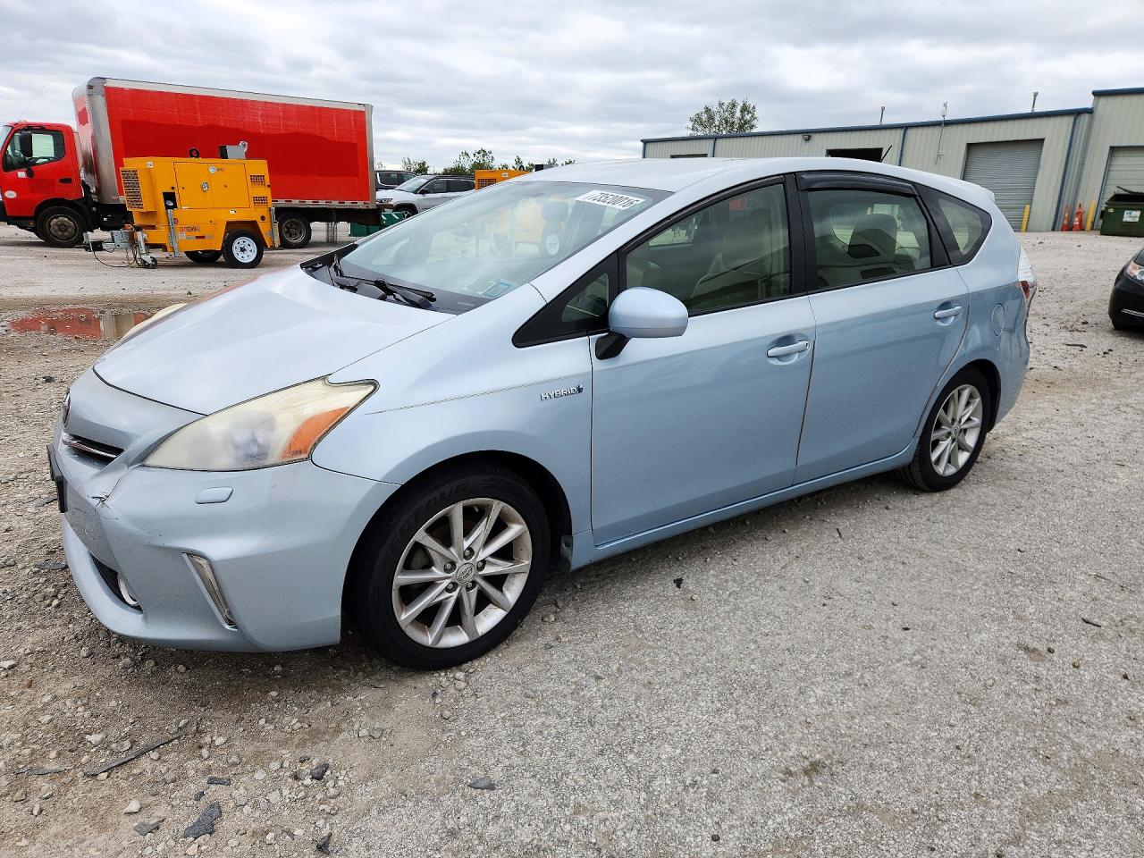 2012 TOYOTA PRIUS — Front 3/4