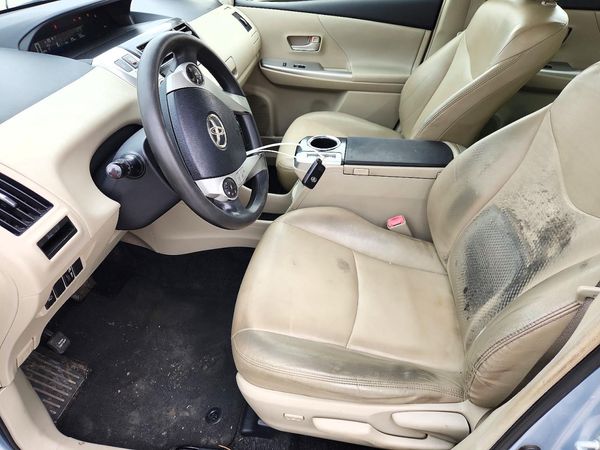 2012 TOYOTA PRIUS — DENT