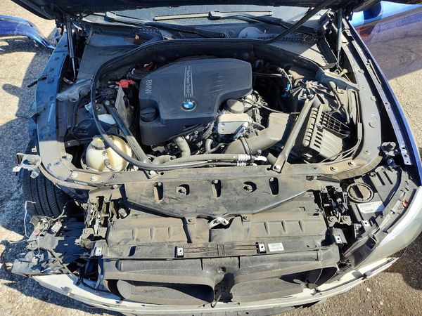2015 BMW 528 — Engine bay