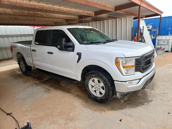 2022 FORD F150 SuperCrew — Passenger 3/4