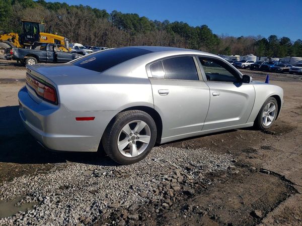 2012 DODGE CHARGER SE