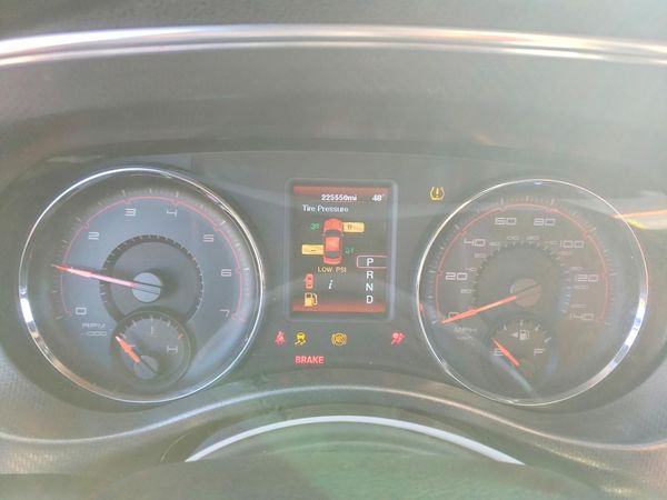 2012 DODGE CHARGER SE