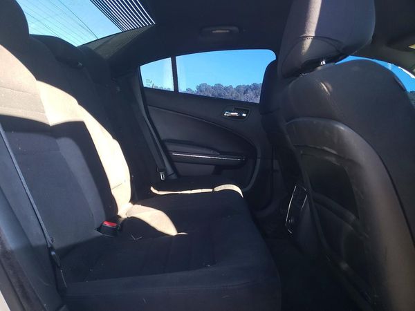 2012 DODGE CHARGER SE