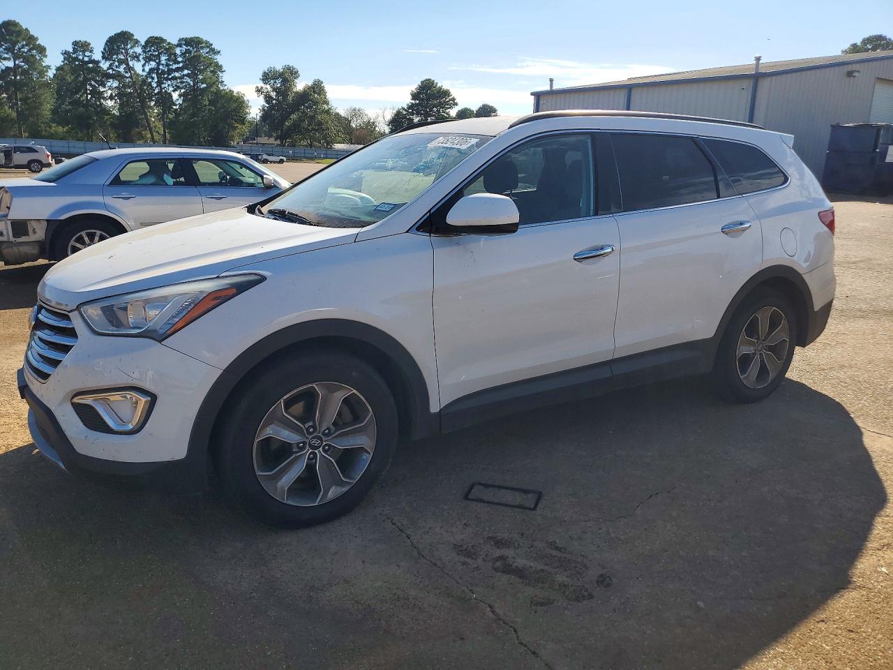 2016 HYUNDAI SANTA FE GI — Front 3/4