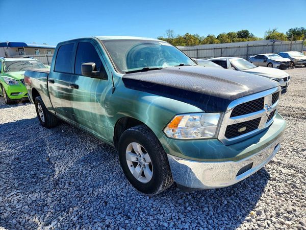 2019 RAM 1500 CLASSIC SLT — Passenger 3/4