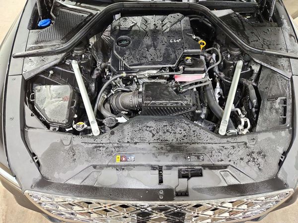 2026 GENESIS G80 2.5T — Engine bay