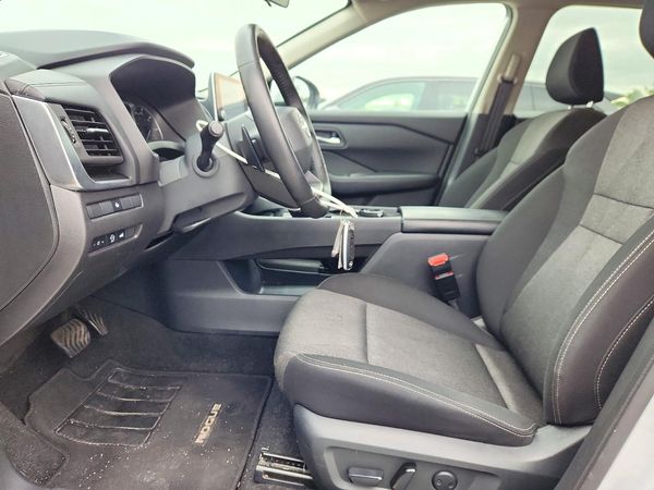 2025 NISSAN ROGUE SV — DENT