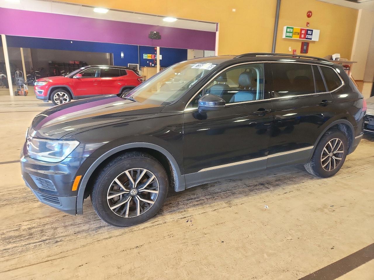 2021 VOLKSWAGEN TIGUAN — Front 3/4