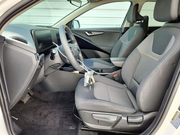 2026 KIA NIRO LX — DENT