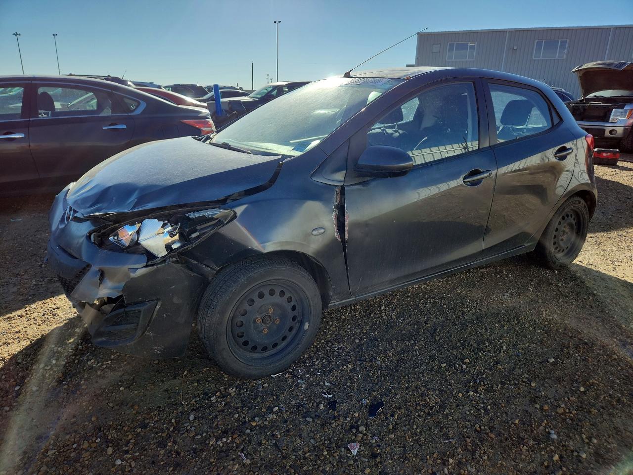 2013 MAZDA MAZDA2 Sport/GX — Front 3/4