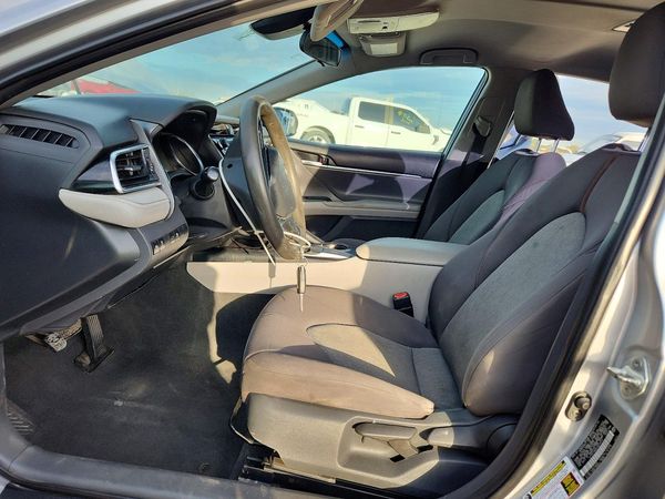 2018 TOYOTA CAMRY L/LE/SE/XLE — DENT