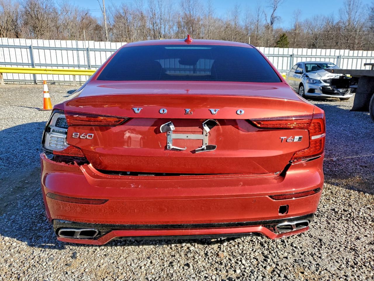 2019 VOLVO S60 R-Design