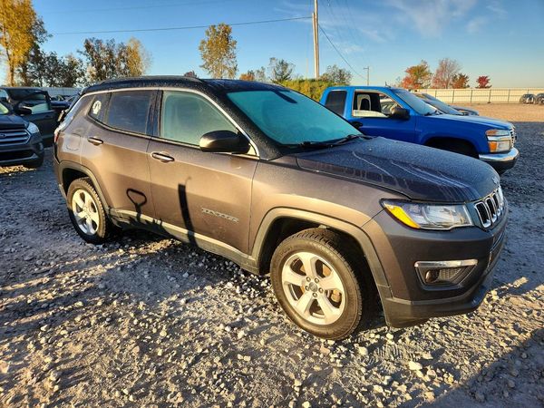 2019 JEEP COMPASS — Passenger 3/4