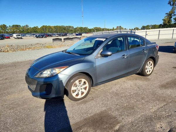 2012 MAZDA 3 Sport/GX — Front 3/4