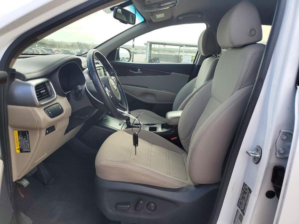 2016 KIA SORENTO L / LX — DENT