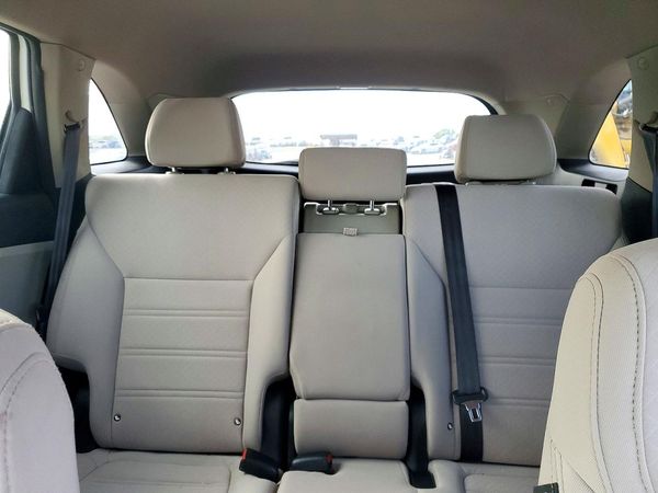 2016 KIA SORENTO L / LX — SUVN