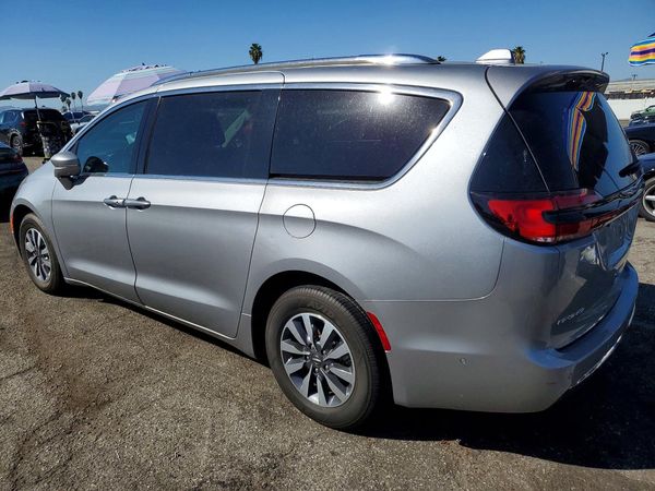 2021 CHRYSLER PACIFICA Touring L — DSRA