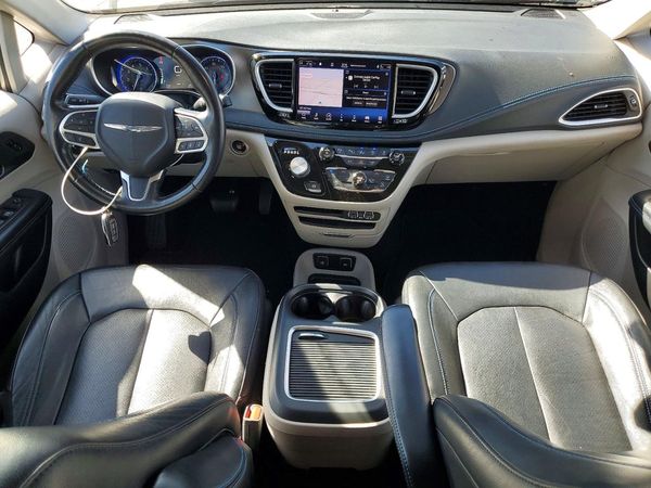 2021 CHRYSLER PACIFICA Touring L — CKPT