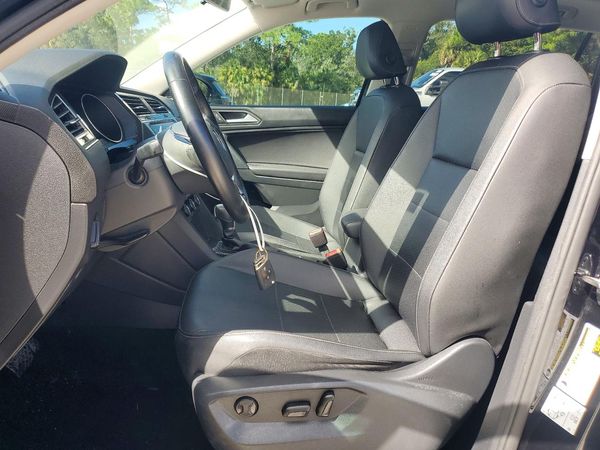 2019 VOLKSWAGEN TIGUAN — DENT