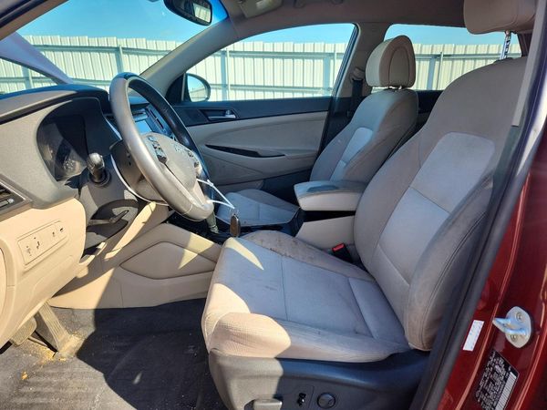2017 HYUNDAI TUCSON — DENT