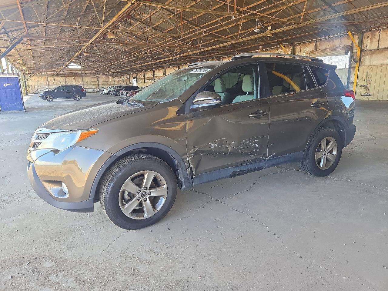 2015 TOYOTA RAV4 XLE (M Grade) — Front 3/4