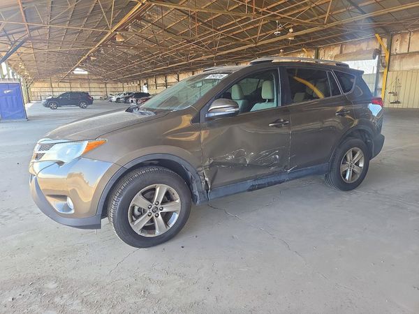 2015 TOYOTA RAV4 XLE (M Grade) — Front 3/4