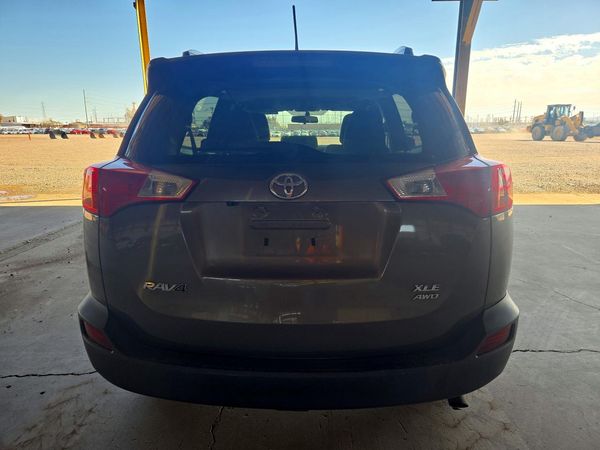 2015 TOYOTA RAV4 XLE (M Grade) — DIRR