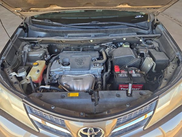 2015 TOYOTA RAV4 XLE (M Grade) — Engine bay