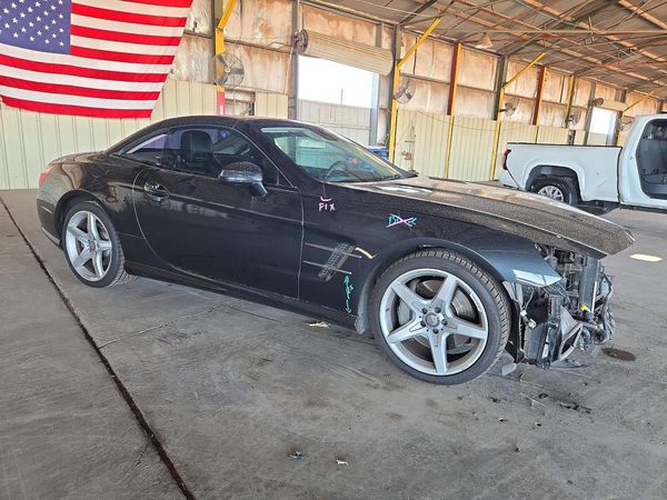2013 MERCEDES-BENZ SL-CLASS SL550 — Passenger 3/4
