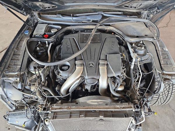 2013 MERCEDES-BENZ SL-CLASS SL550 — Engine bay