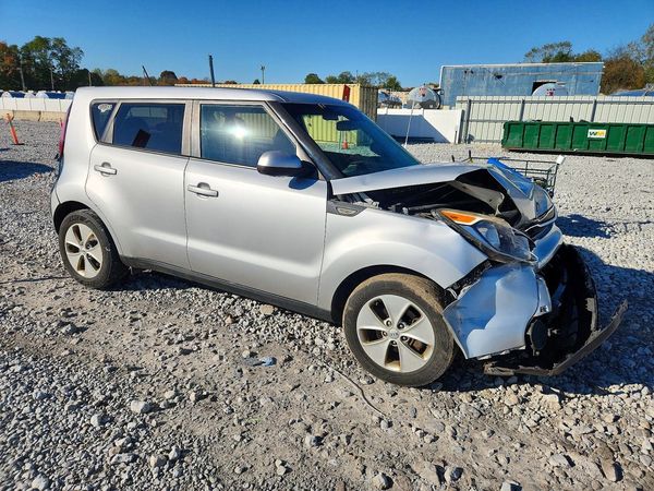 2014 KIA SOUL GL(BASE) — Passenger 3/4