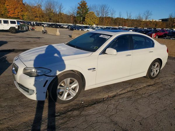 2012 BMW 528 — Front 3/4