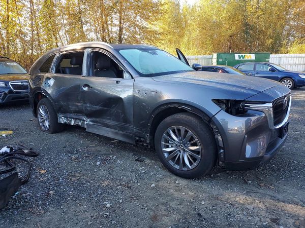 2024 MAZDA CX-90 Preferred Package — Passenger 3/4