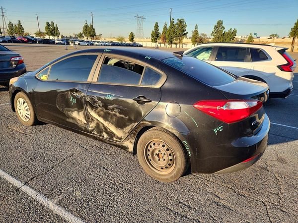 2016 KIA FORTE GL (Middle-Low Grade) — DSRA