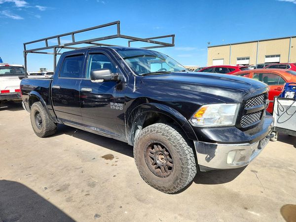 2016 RAM 1500 SLT — Passenger 3/4