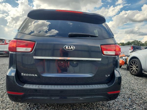 2015 KIA SEDONA GL - Middle-low — DIRR