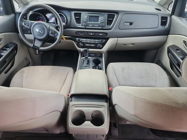 2015 KIA SEDONA GL - Middle-low — CKPT